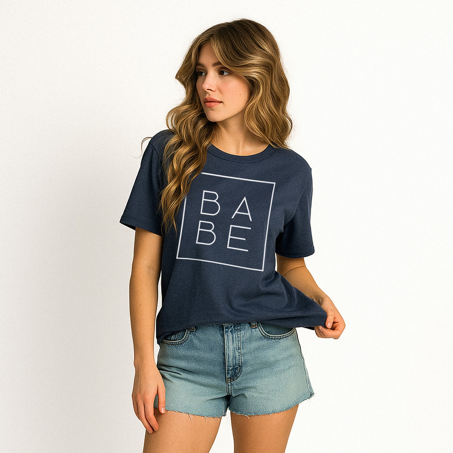 BABE SQUARE TEXT BOX SHIRT
